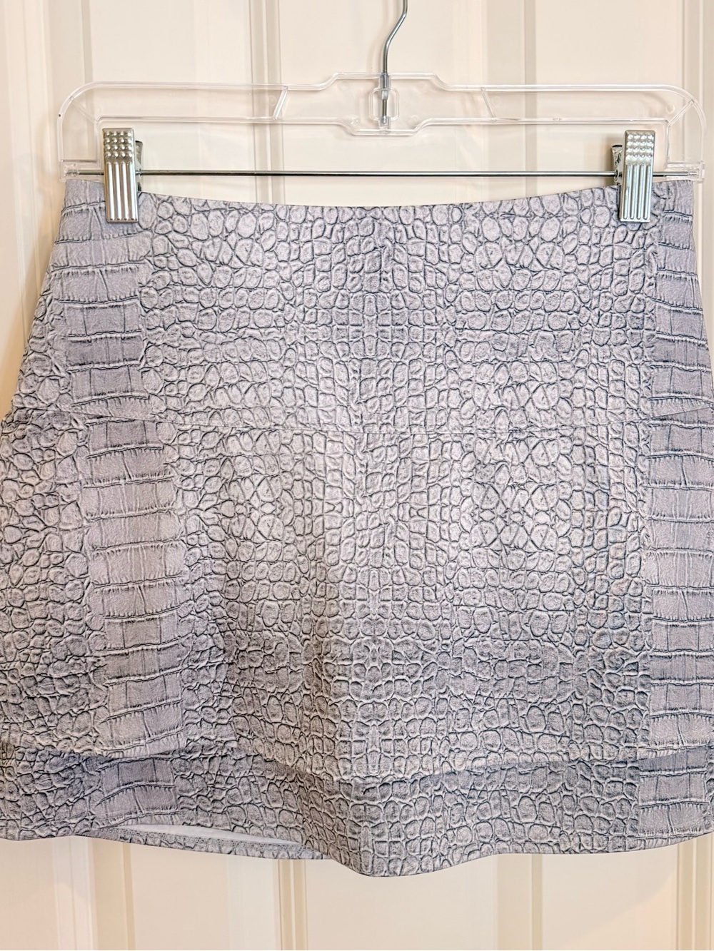 Lucky in Love Crocodile-Print skirt/skort in Light Gray- Small